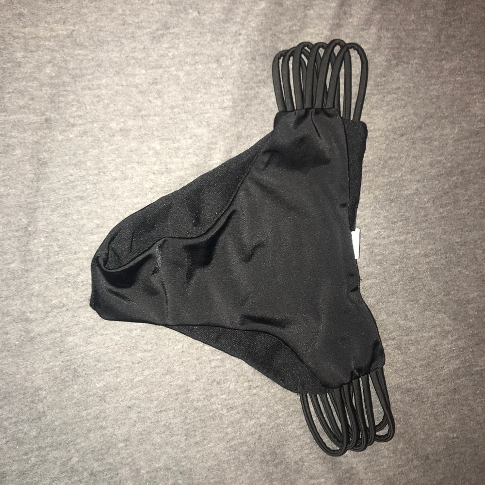 black cheeky bottoms